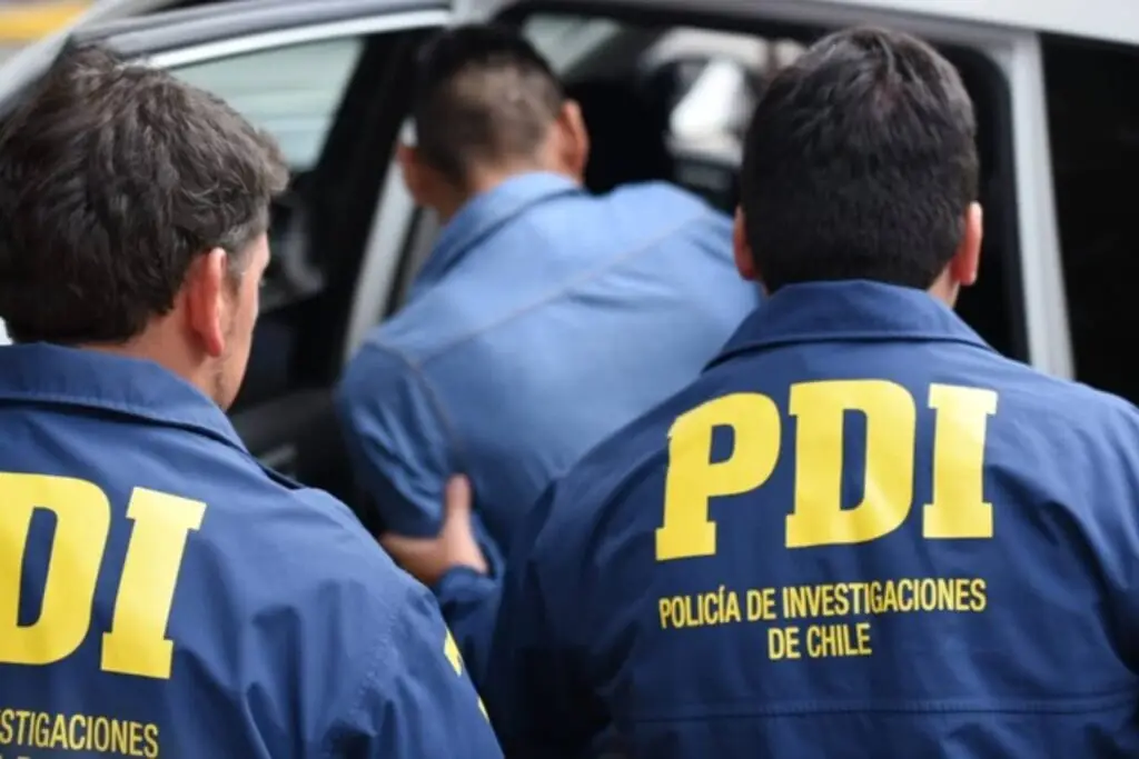 Detienen a sujetos que habrían cometido millonario robo que afectó a óptica en Curicó