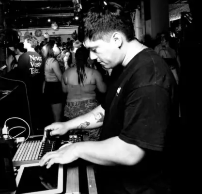 DJ que sufrió robo mientras trabajaba en un bar en sector Avenida España de Curicó ofrece recompensa