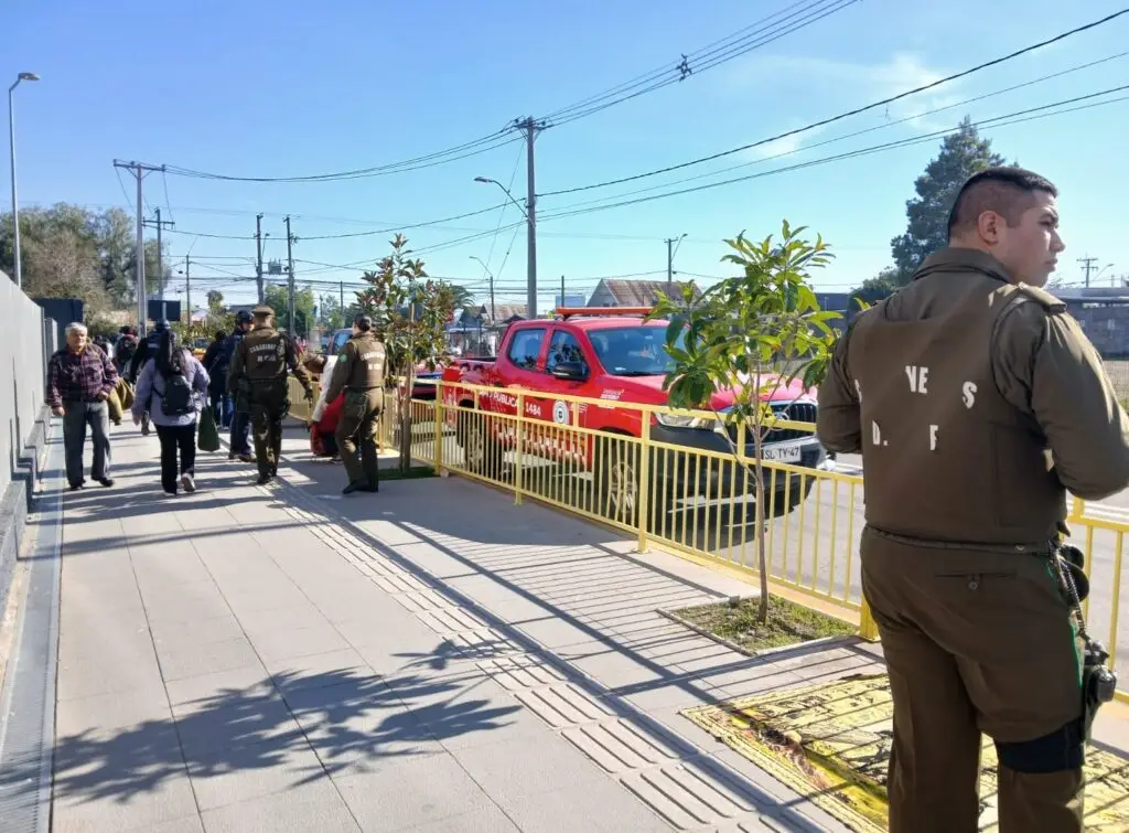Municipio de Curicó y Carabineros coordinan refuerzo de operativos para erradicar comercio ilegal