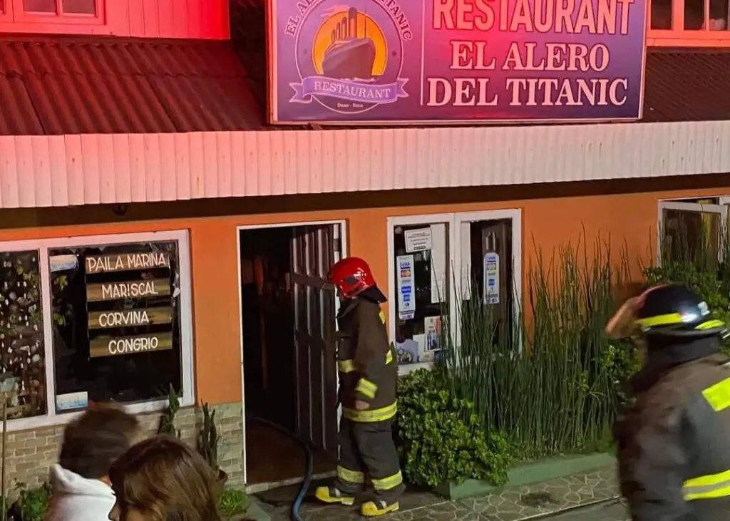 Amago de incendio afectó a restaurante del balneario de Duao en Licantén