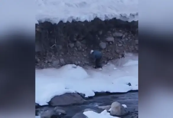 Con principio de hipotermia rescataron a persona aislada en la Cascada Invertida de San Clemente