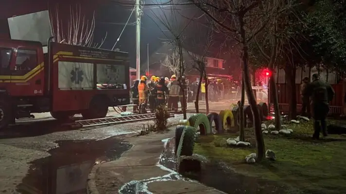 Adulto mayor fallece en incendio que consumió dos viviendas en Itahue