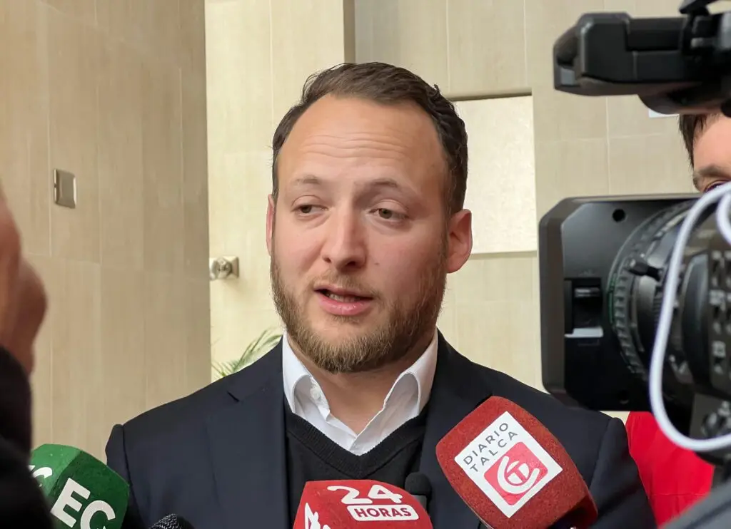 Diputado Guzmán denunció ante la Fiscalía Regional irregularidades en listas de espera en Hospital de Talca
