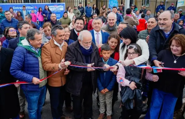 Ministro de Vivienda inauguró tres nuevos complejos habitacionales en Rauco