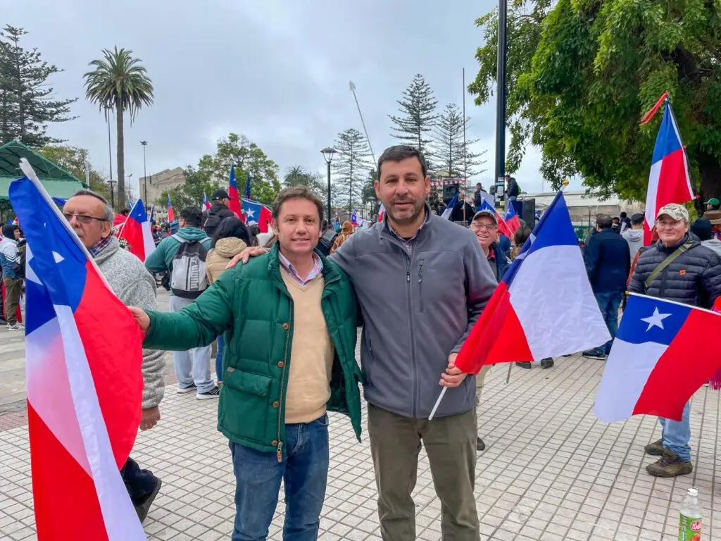 Pedro Álvarez-Salamanca celebra rechazo de proyecto de ley que buscaba prohibir las carreras de galgos