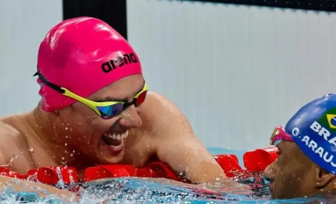 Alberto Abarza logra el bronce en la Para natación de París 2024