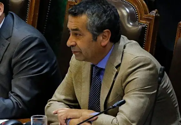 Diputado Sepúlveda emplaza al Minsal a buscar responsables por irregularidades en el Hospital de Talca