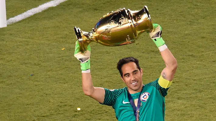 ¡Nace la leyenda! Claudio Bravo anuncia su retiro definitivo del fútbol profesional