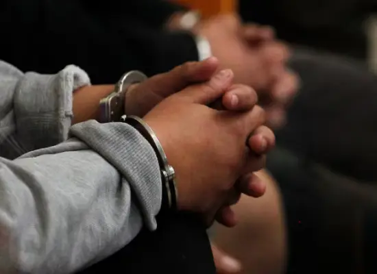 En prisión preventiva quedó imputado por violación a niña de 13 años en Teno