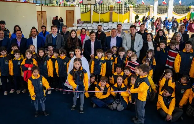 Municipio inauguró proyecto de conservación en Escuela Lago Vichuquén