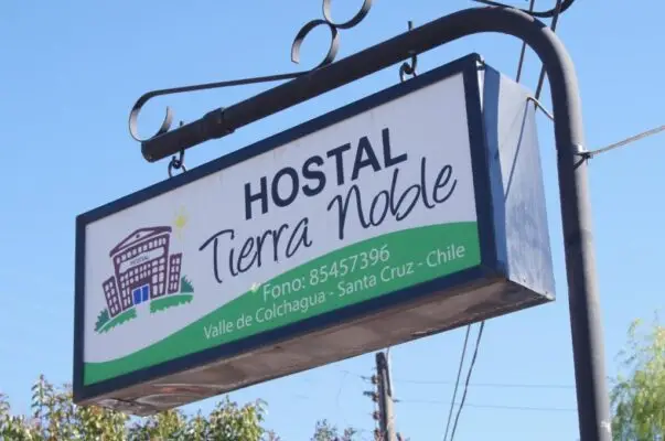 Ofician a hostal que responde negativamente a comentarios de sus clientes en redes sociales