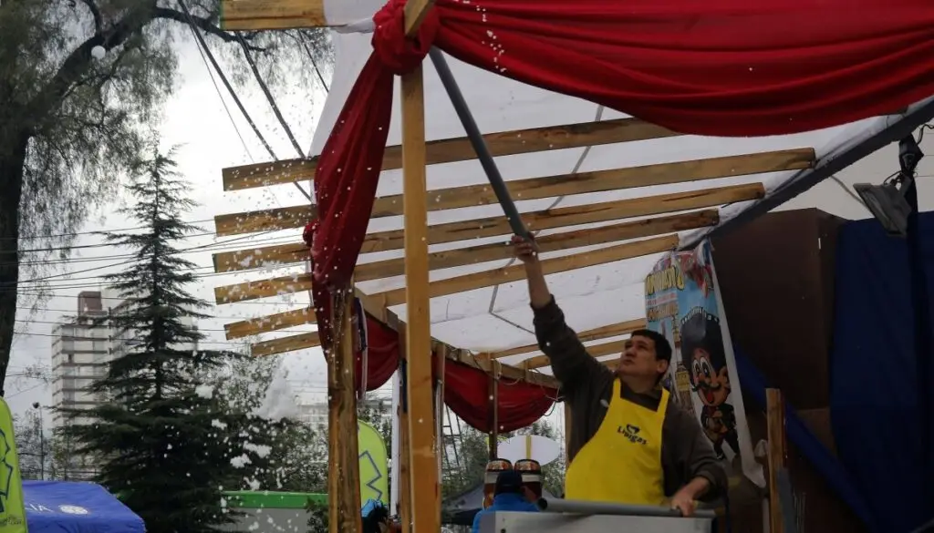 Pronostican tormentas eléctricas, lluvias y viento en la zona centro-sur durante Fiestas Patrias