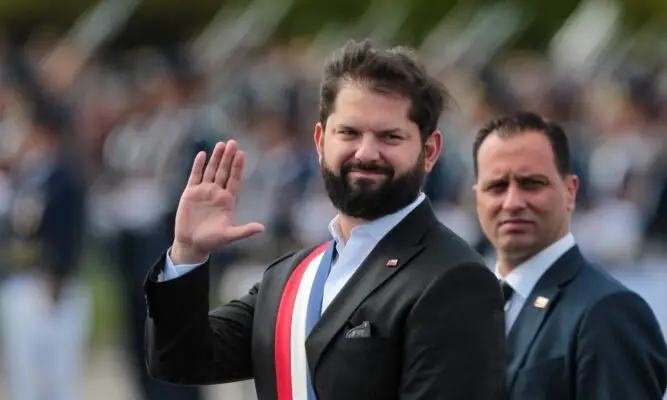Presidente Boric: "Las Fuerzas Armadas no están entrenadas para ser policías"