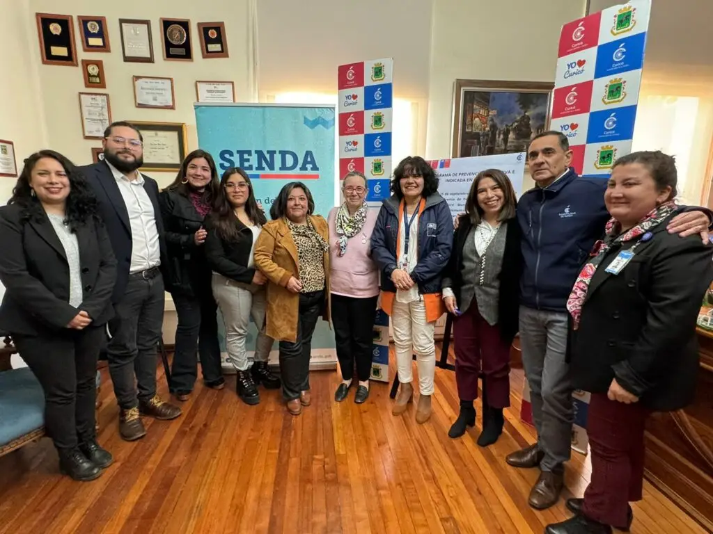 Municipio de Curicó y Senda ejecutan programa de prevención a menores en sector Santa Fe