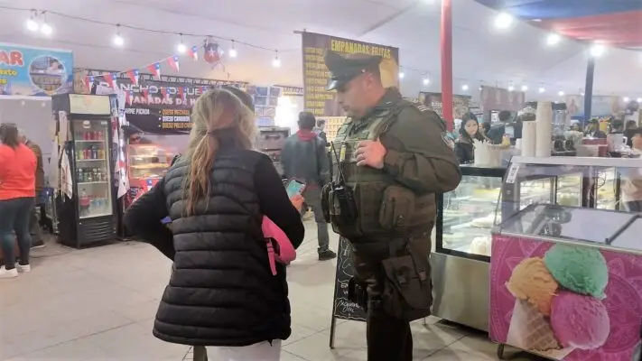 Concejal denunció hurto de su celular en la Fiesta de la Chilenidad