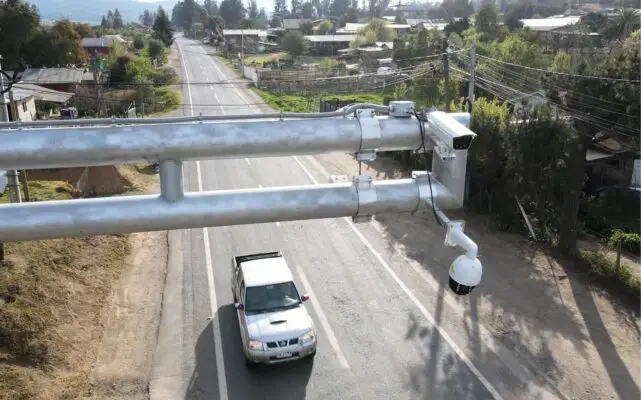 Inauguran el primer pórtico de seguridad lector de patentes en la comuna de Licantén