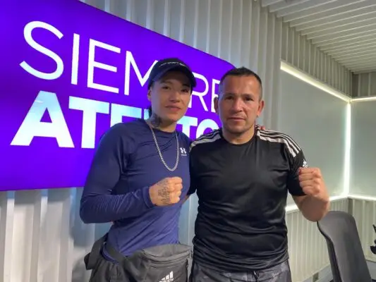 La China tendrá pelea de su padre como preliminar este sábado en Curicó