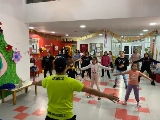Talleres de Zumba siguen siendo un éxito en la ciudad de Curicó