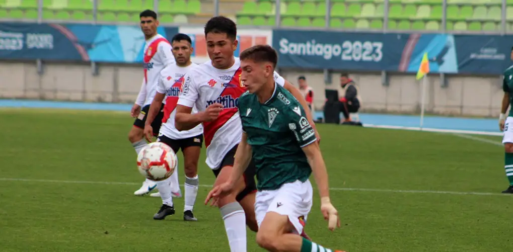 Sin público visitante: Autoridades revierten decisión para el partido entre Curicó Unido y S. Wanderers