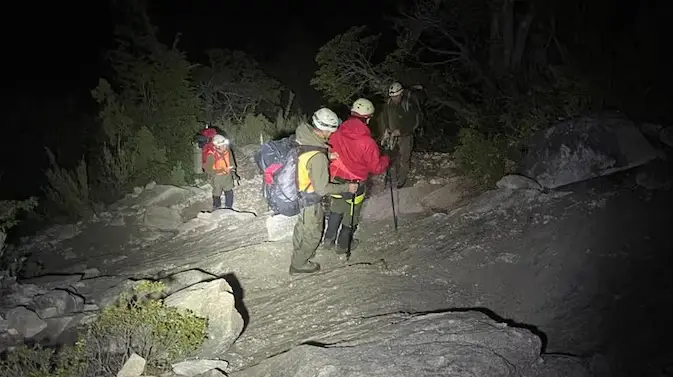 Rescatan a excursionista que sufrió caída en Cerro El Peine