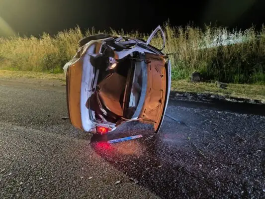 Joven conductora pierde la vida en volcamiento camino a Comalle