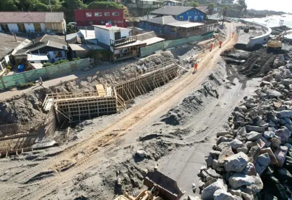 MOP reporta avances de tres obras en borde costero en la provincia de Curicó
