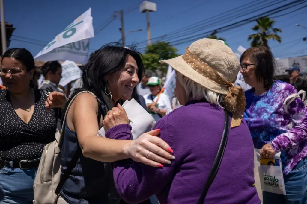 Cristina Bravo recorre diversos sectores de Talca y alista actividades en la provincia de Curicó