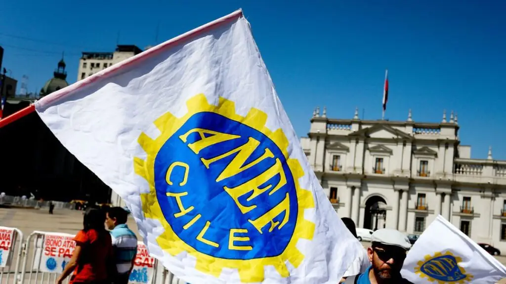 Comenzó paro nacional de trabajadores públicos para exigir reajuste salarial y estabilidad laboral