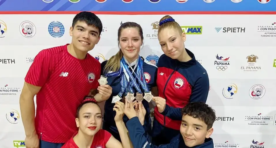 Gimnastas curicanos logran medallas en Panamericano de Panamá