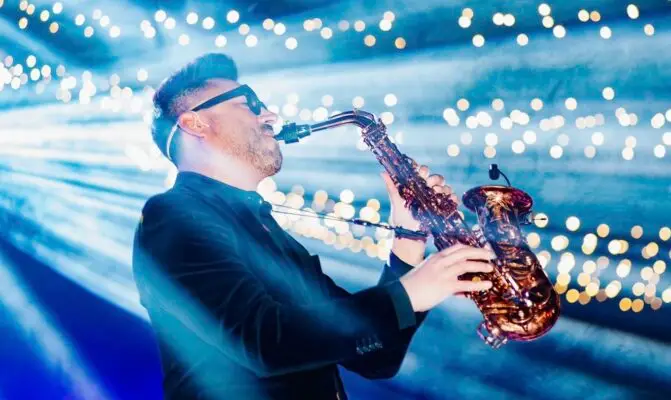 Saxofonista y director musical molinense realizará gira por el caribe mexicano