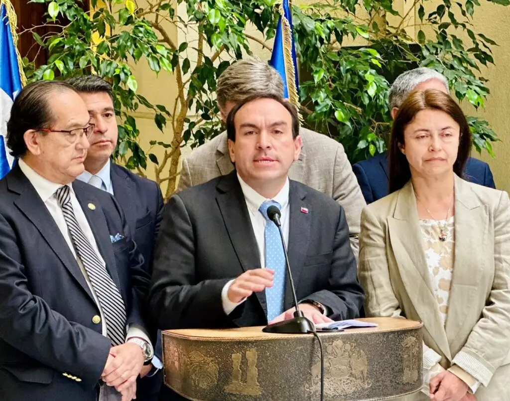 Diputado Donoso exige al Gobierno mejorar condiciones de Carabineros y la PDI en reajuste del sector público