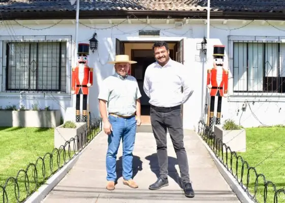 Jefe regional de la Subdere en el Maule se reunió con alcalde de Sagrada Familia para revisar proyectos