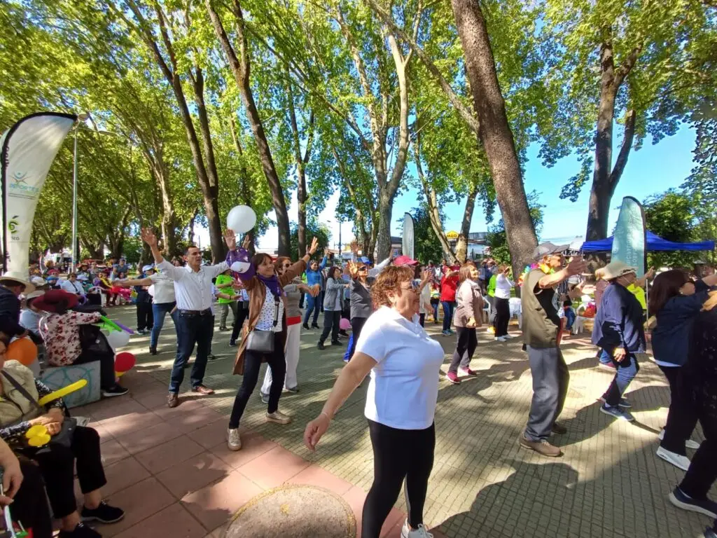 Este jueves se realizará la caminata para adultos mayores en la alameda de Curicó