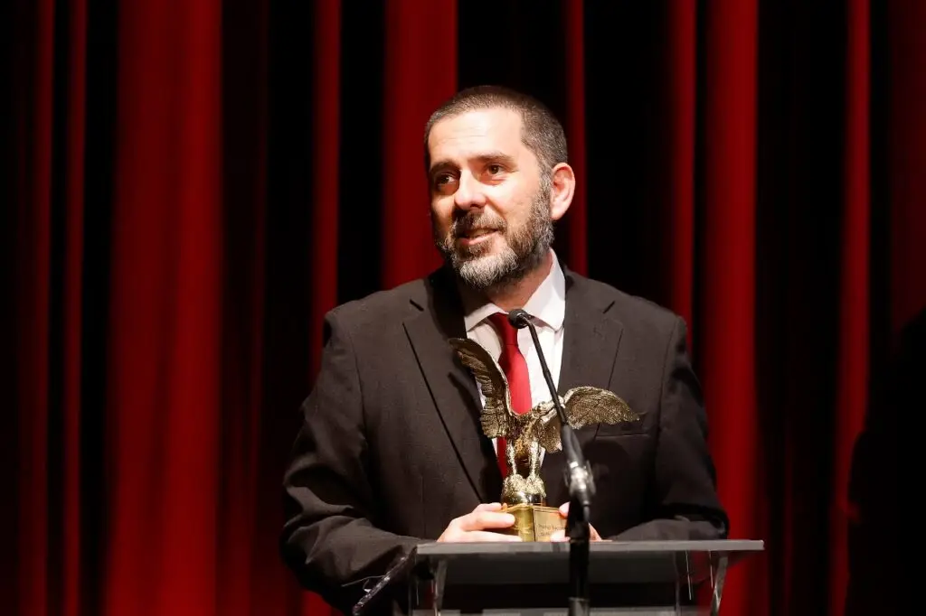 Cristián Arcos recibió el premio al “Mejor Periodista Deportivo” a días de casarse