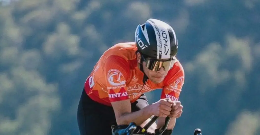 Ciclistas de Romeral se unen en salida a beneficio de Fernando, joven accidentado