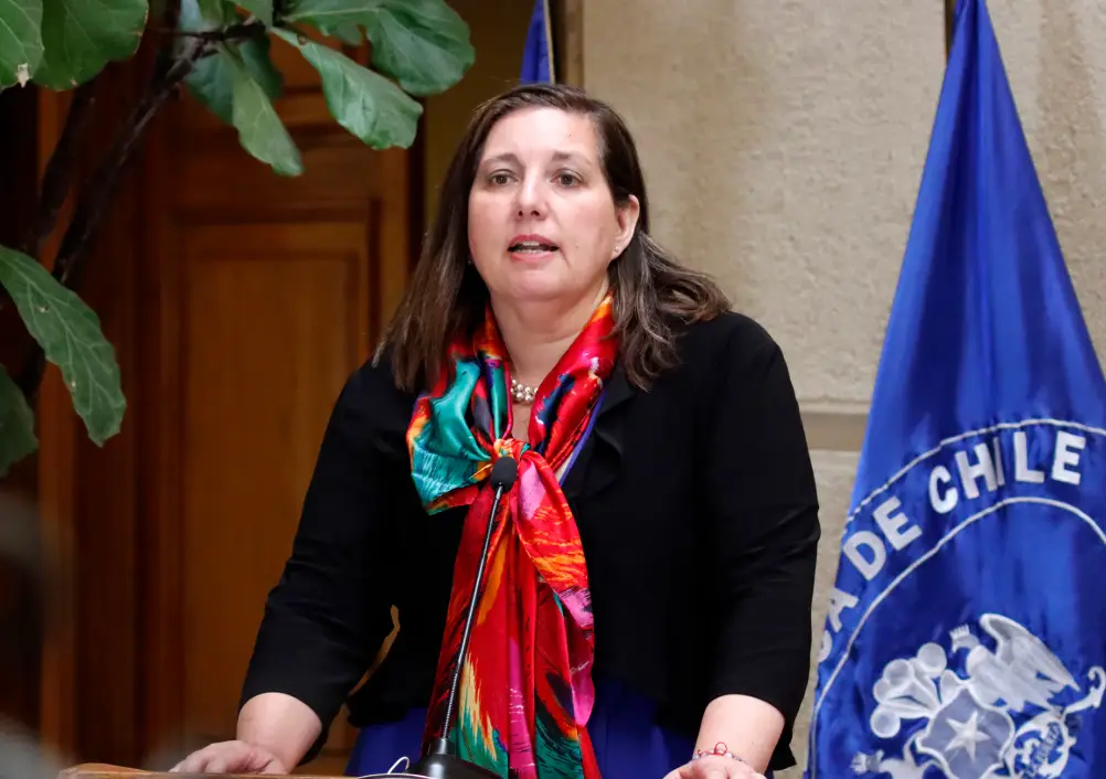 Senadora Vodanovic comprometió gestiones ante ministerios para atender petitorio de Aldea Campesina de Talca