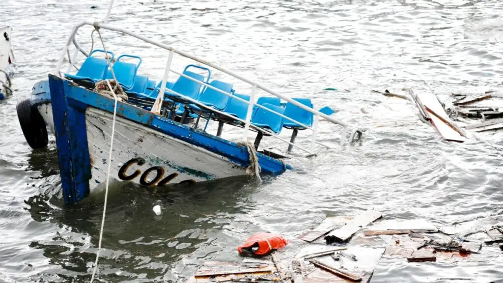 Aumentan a seis las víctimas en naufragio de lancha en Bahía Mansa