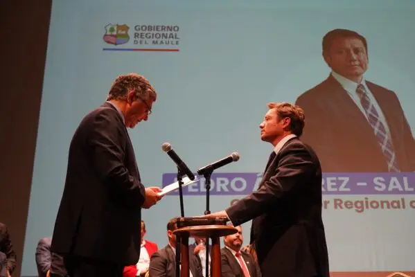 Pedro Álvarez-Salamanca tomó juramento como nuevo gobernador regional del Maule