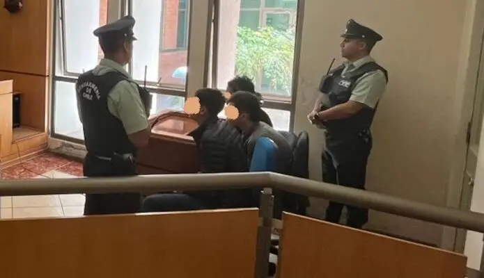 Prisión preventiva para grupo que intentó robar auto a conductora en Talca