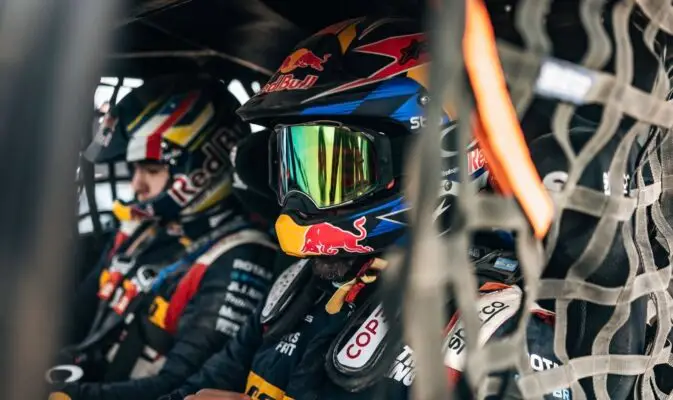 Chaleco López sube al podio en el Dakar tras lograr el segundo lugar