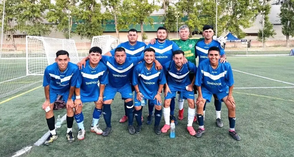Recolectores de residuos de Curicó se titularon campeones provinciales y regionales de Fútbol 7x7