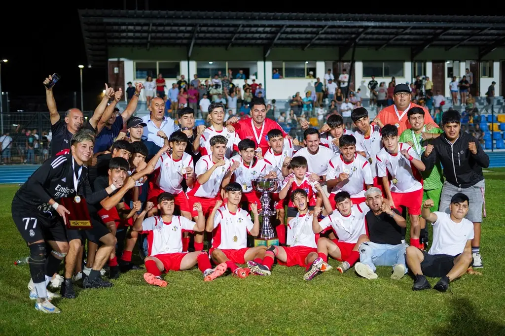 Parral se coronó campeón nacional del fútbol rural Sub 17 en Cauquenes