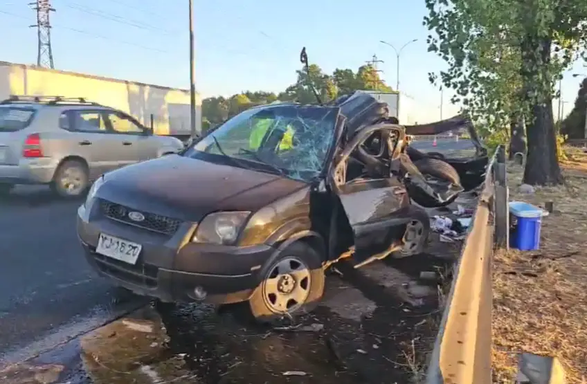 Accidente de tránsito en acceso sur a Curicó dejó cuatro personas lesionadas