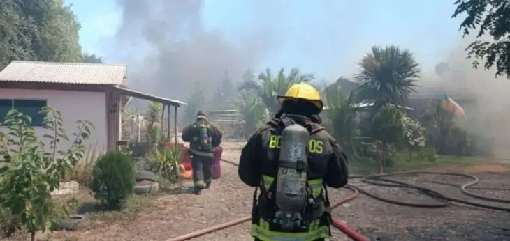 Senapred ordena evacuar la Villa San Ramón de Rancagua por incendio forestal