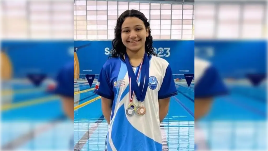 Piden agilizar nacionalidad de nadadora venezolana que compite en Talca