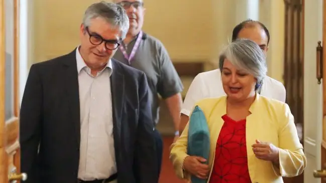 Cadem: Apoyo a la reforma de pensiones cae 8 puntos (60%) y rechazo sube al 33%