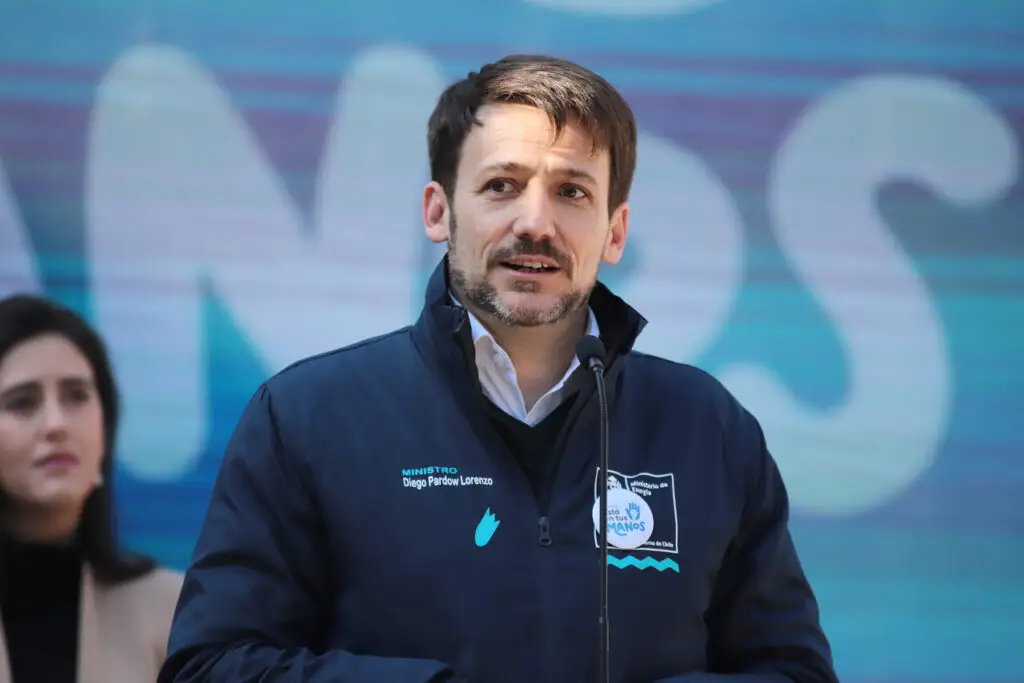 Ministro de Energía: "Han fallado tres intentos por reconectar Sistema Eléctrico Nacional"