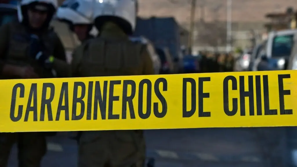 Buscan a joven que atacó a sus padres en violento episodio de violencia intrafamiliar