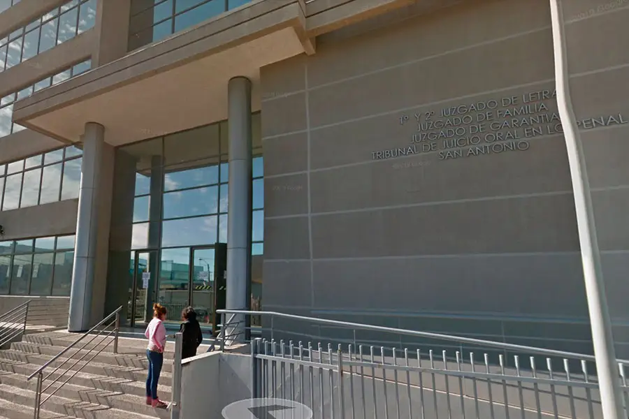 Padre que mató a su hijo está con arresto domiciliario y fue autorizado a ir a funeral