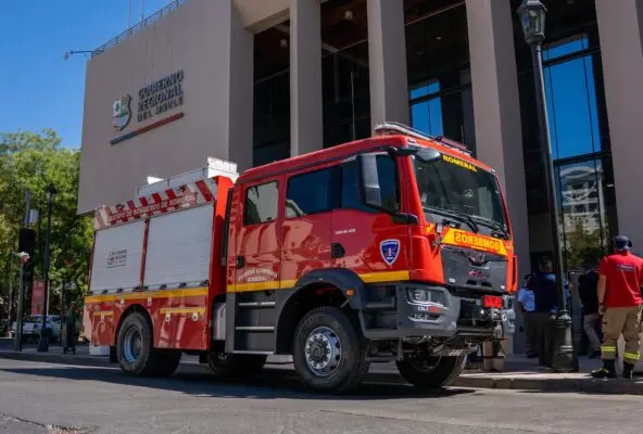Bomberos de Romeral recibieron nuevo carro bomba con recursos del GORE del Maule